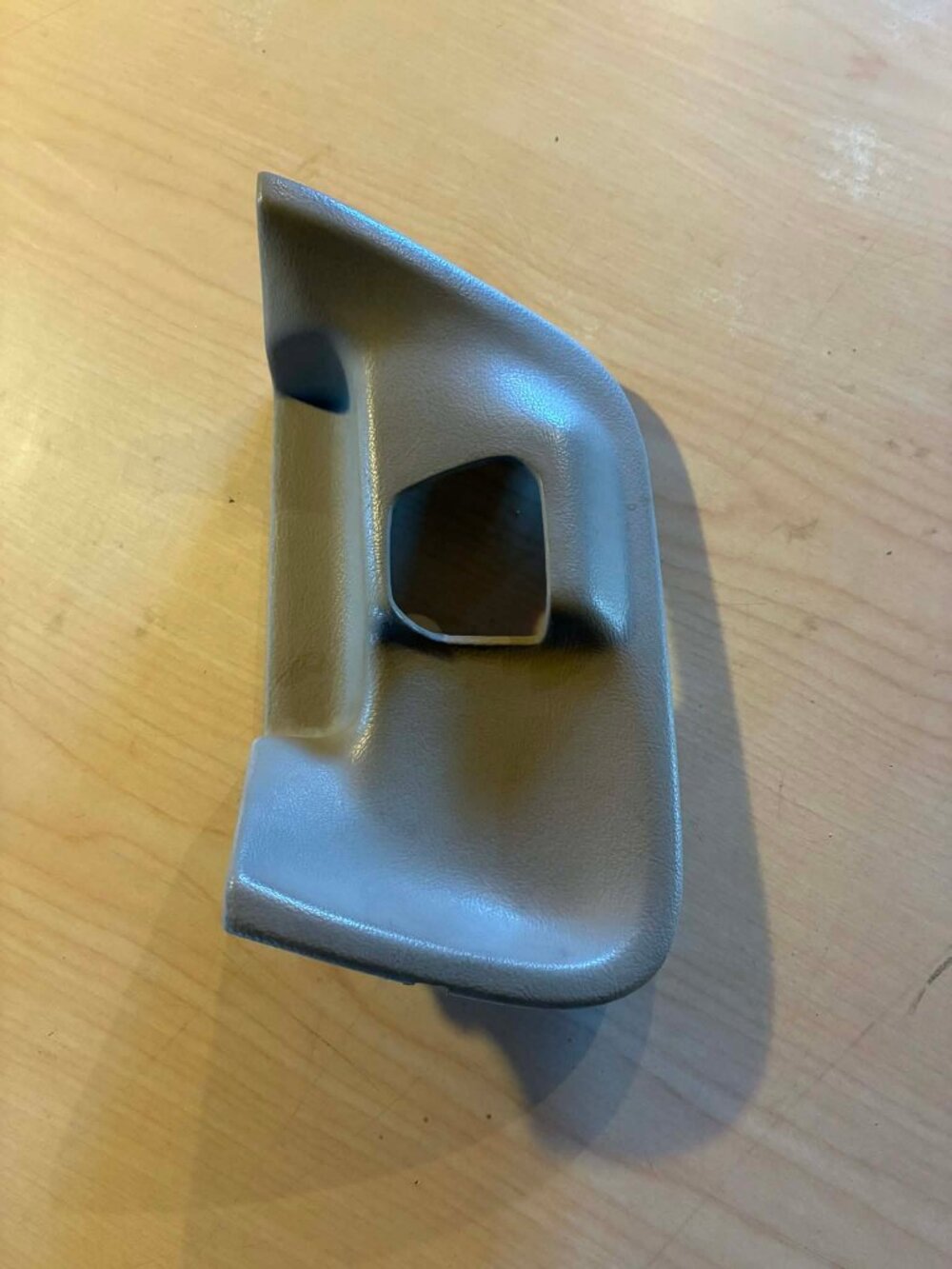 Ford van E 150 250 350 Inside Passenger Right Door Handle Bezel Trim
